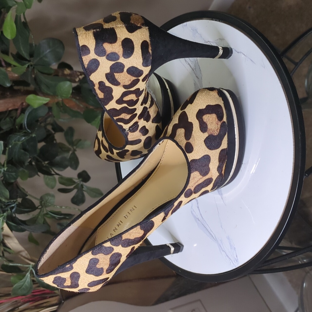 Gianni Bini Leopard Print Platform Pumps - Black & Brown